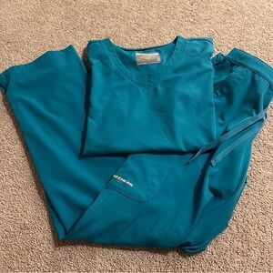 Skechers Scrub Set